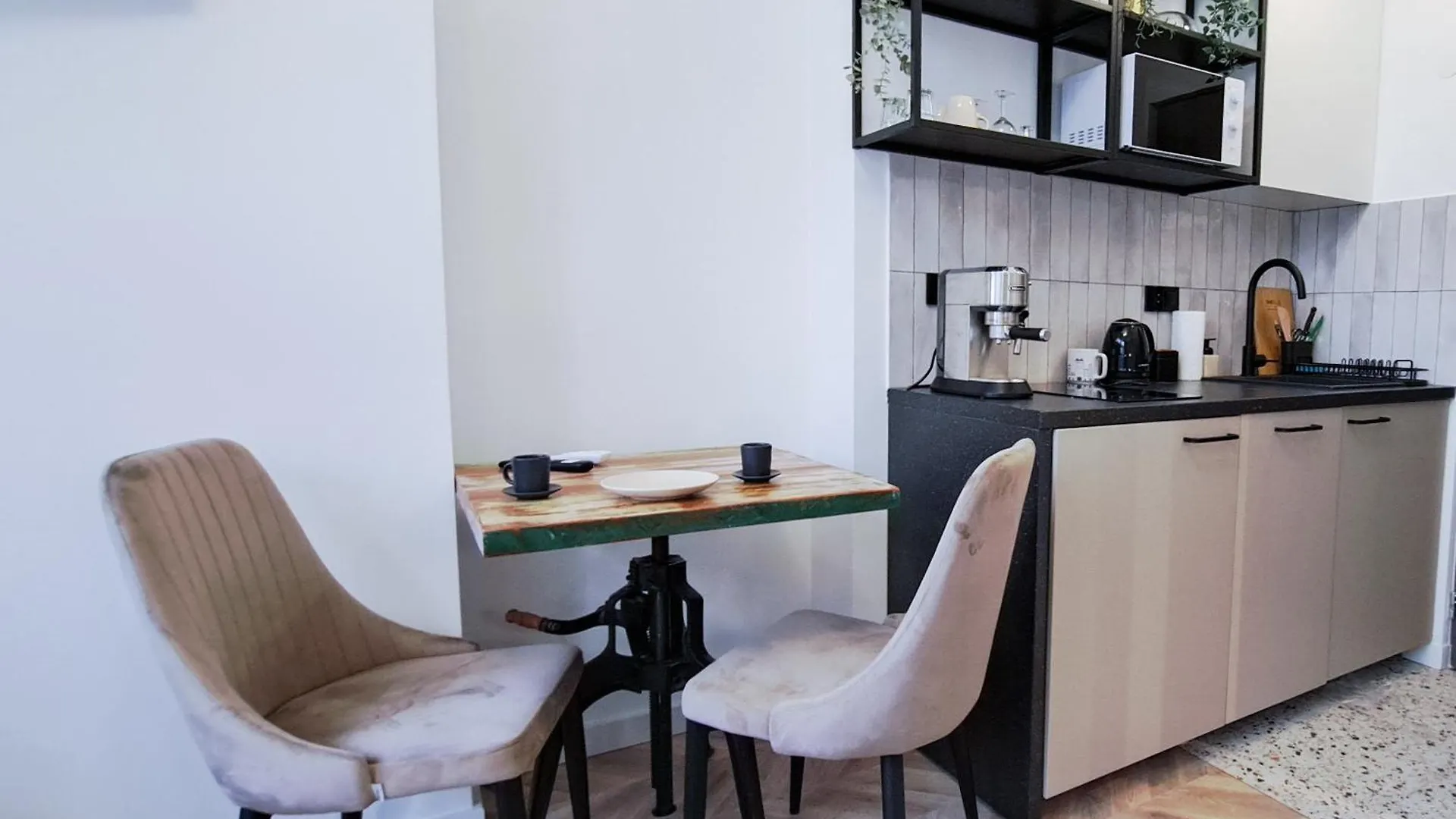 Lion Apartments - Platinium Krakow Poland