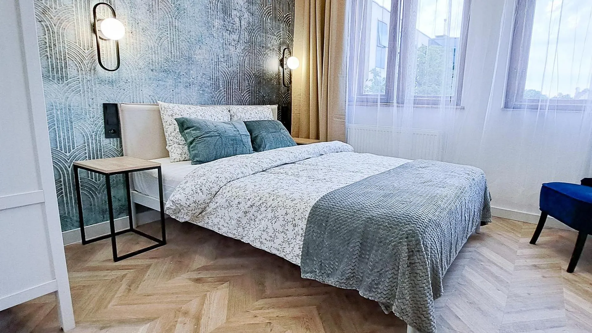 Lion Apartments - Platinium Krakow 0*,