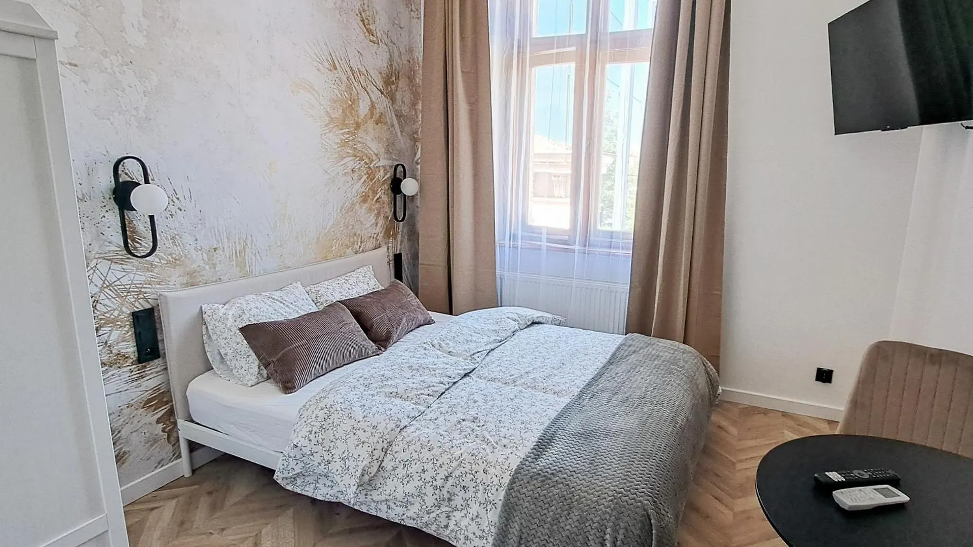 Lion Apartments - Platinium Krakow Poland