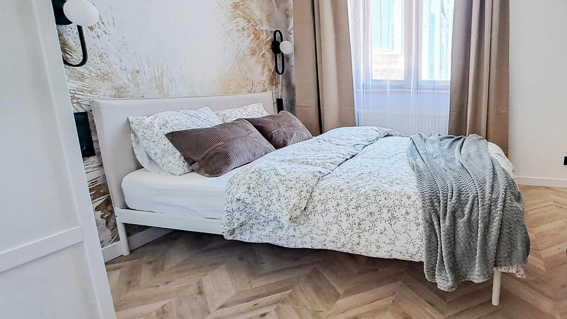 Lion Apartments - Platinium Krakow 0*,