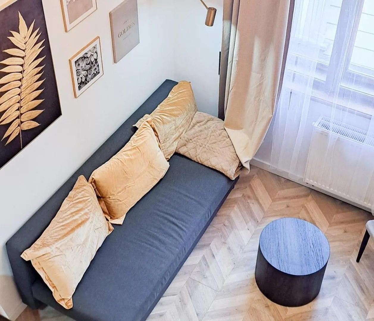 Lion Apartments - Platinium Krakow 0*,  Poland